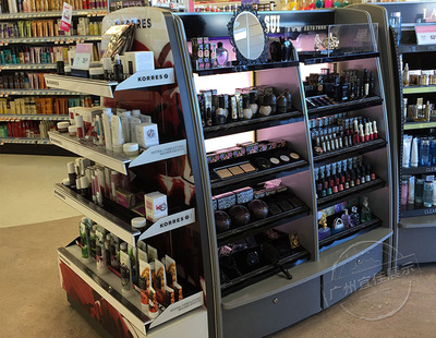 提問:沈陽哪里賣化妝品展柜?選擇生產(chǎn)費(fèi)用低的【宜佳展示】